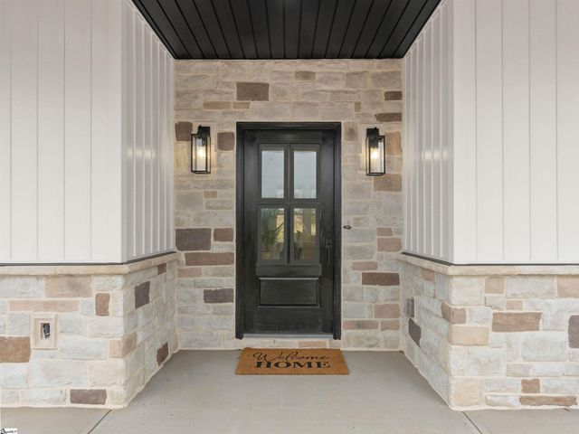 1754 Fish Camp Road, Chesnee, SC 29323