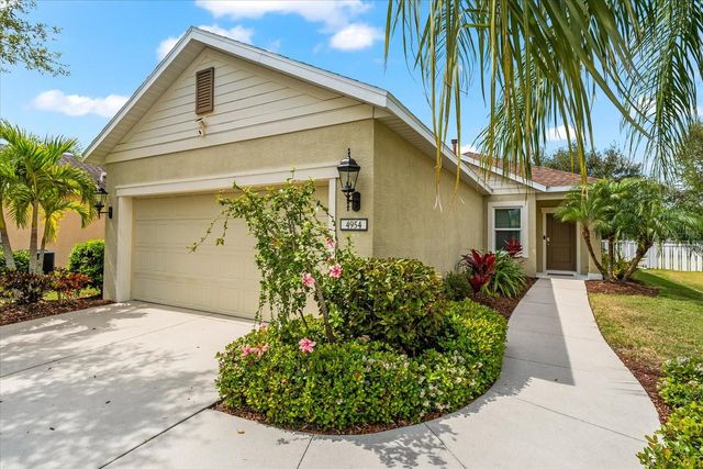 4954 NEWPORT NEWS CIRCLE, Lakewood Ranch, FL 34211