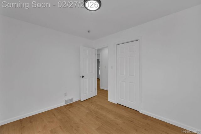 29760 Hoy Street, Livonia, MI 48154