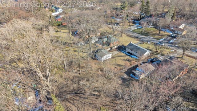 29760 Hoy Street, Livonia, MI 48154