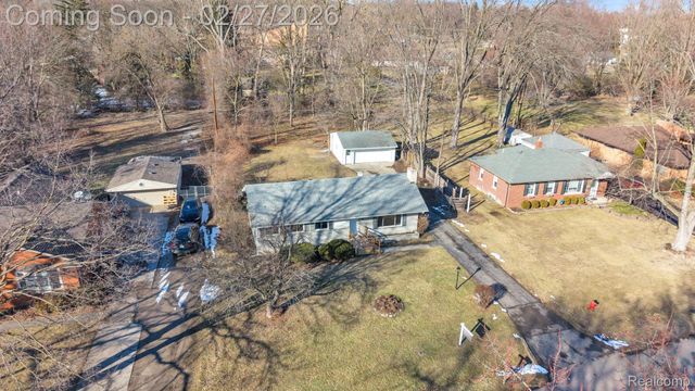 29760 Hoy Street, Livonia, MI 48154