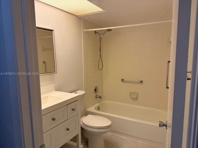 12600 SW 5th Ct 108L, Pembroke Pines, FL 33027