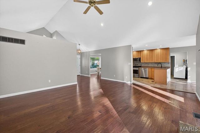 9480 Easy Street, Hillsboro, MO 63050