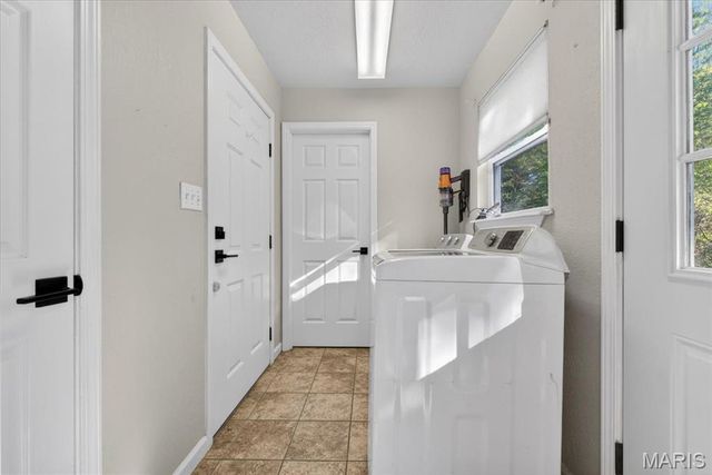 9480 Easy Street, Hillsboro, MO 63050