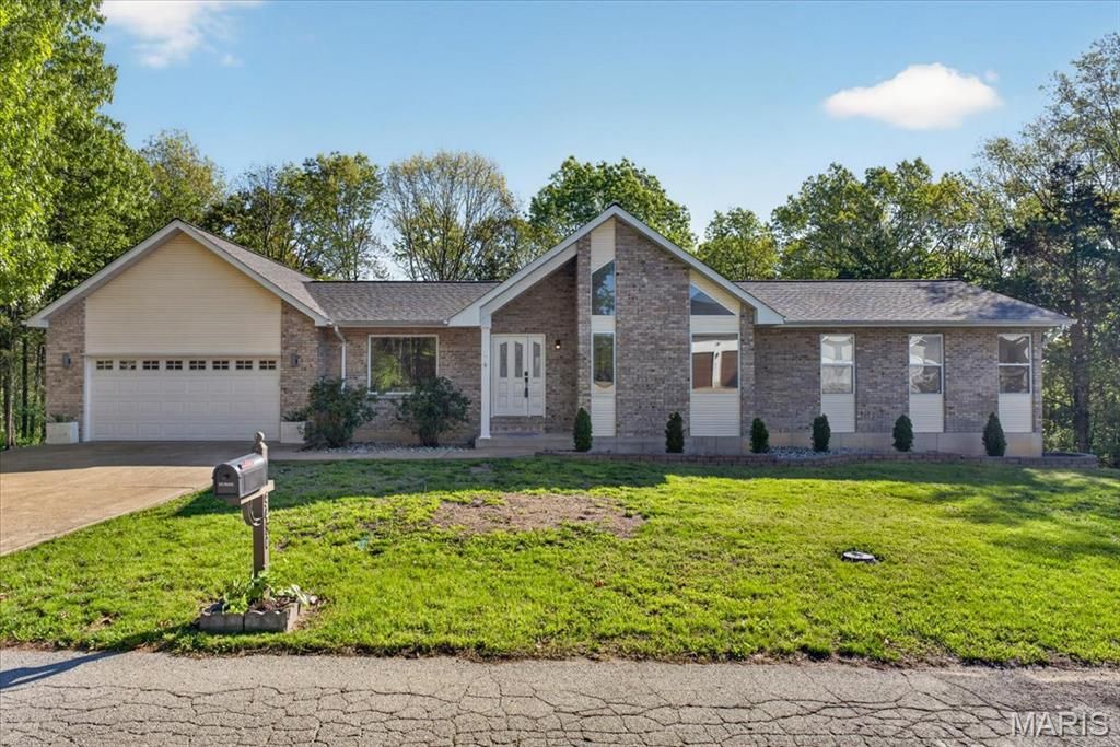 9480 Easy Street, Hillsboro, MO 63050