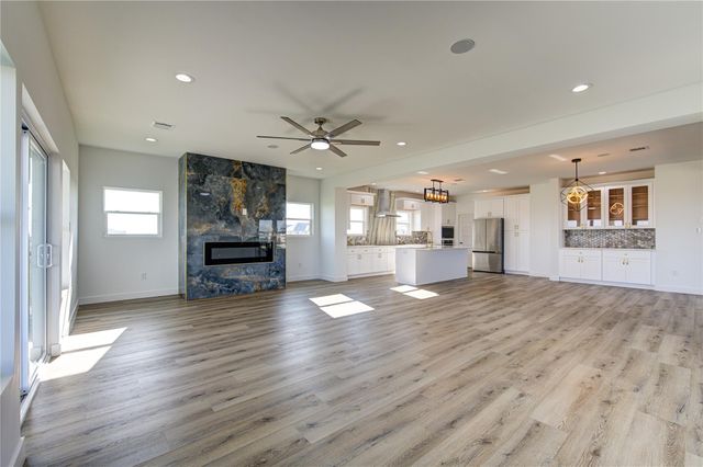 21201 Scissor Tail Lane, Galveston, TX 77554