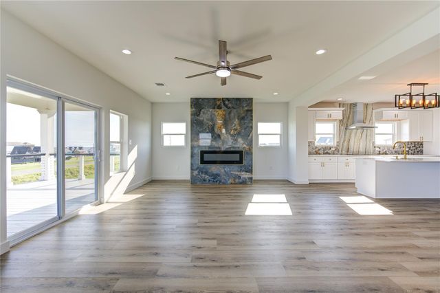 21201 Scissor Tail Lane, Galveston, TX 77554