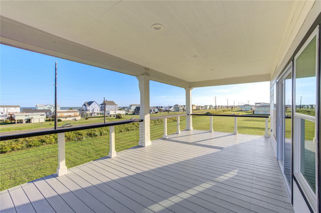 21201 Scissor Tail Lane, Galveston, TX 77554