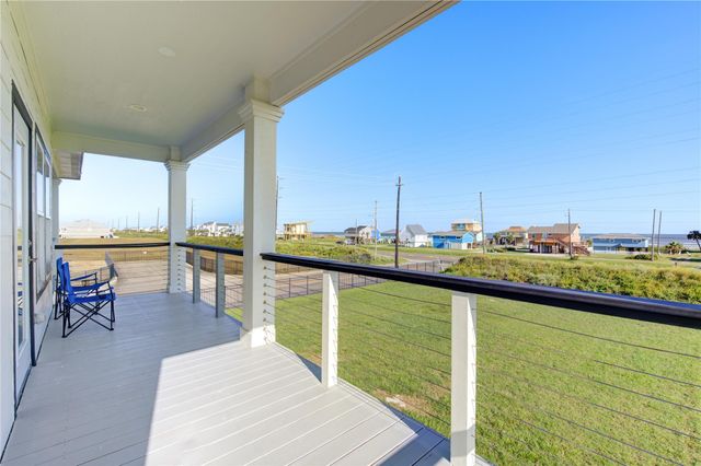 21201 Scissor Tail Lane, Galveston, TX 77554