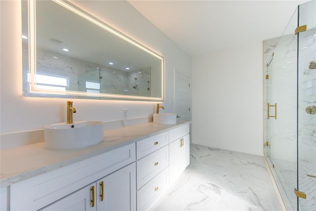 21201 Scissor Tail Lane, Galveston, TX 77554