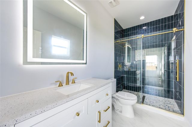 21201 Scissor Tail Lane, Galveston, TX 77554