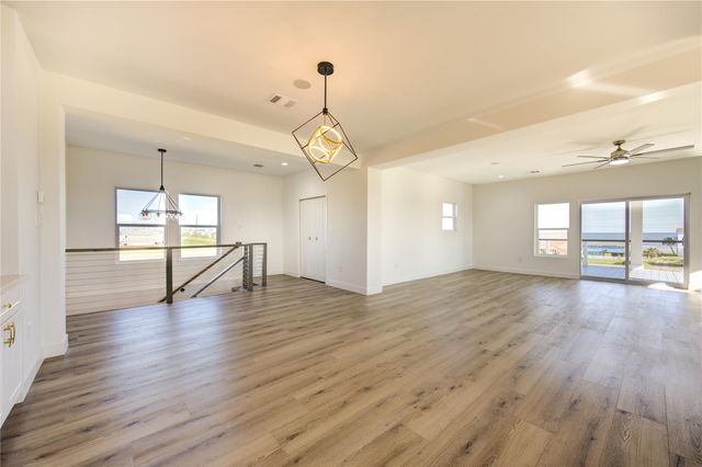 21201 Scissor Tail Lane, Galveston, TX 77554