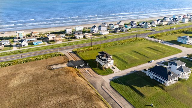 21201 Scissor Tail Lane, Galveston, TX 77554