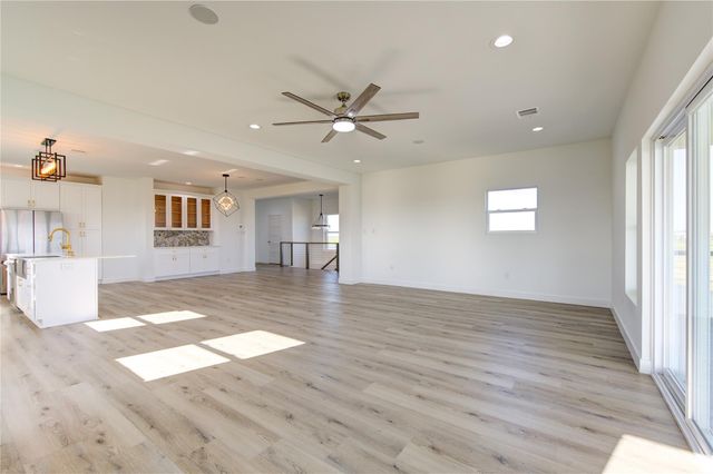 21201 Scissor Tail Lane, Galveston, TX 77554