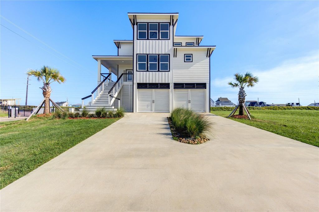 21201 Scissor Tail Lane, Galveston, TX 77554