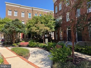 2352 COBBLE HILL TER, Silver Spring, MD 20902