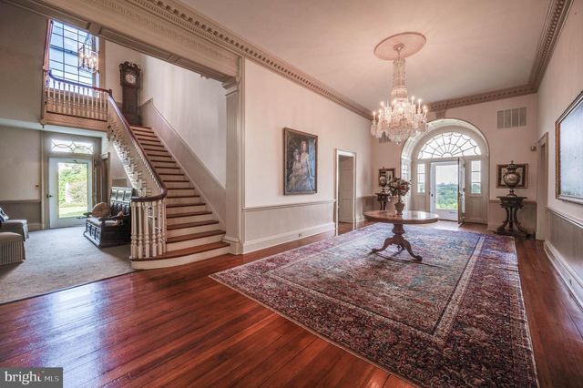 2207 EASTLAKE RD, Lutherville Timonium, MD 21093