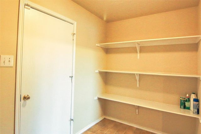 7419 Kennemer, Humble, TX 77338