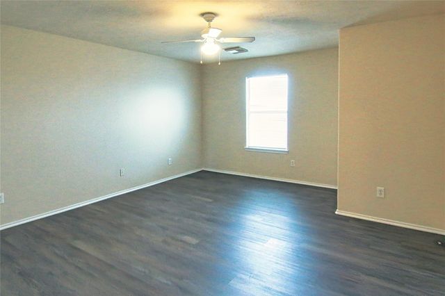 7419 Kennemer, Humble, TX 77338