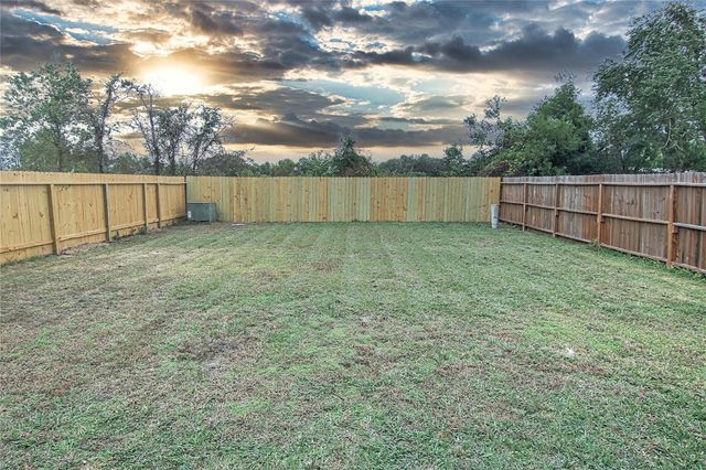 7419 Kennemer, Humble, TX 77338