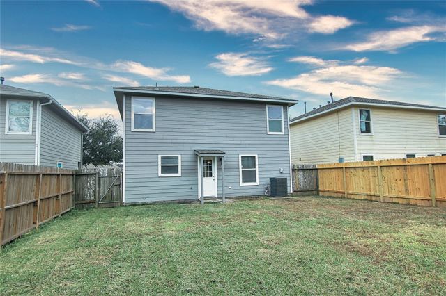 7419 Kennemer, Humble, TX 77338