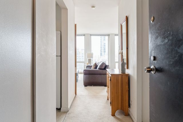 111 E CHESTNUT Street 27E, Chicago, IL 60611