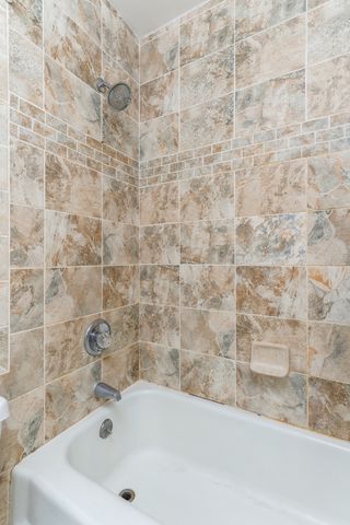 111 E CHESTNUT Street 27E, Chicago, IL 60611