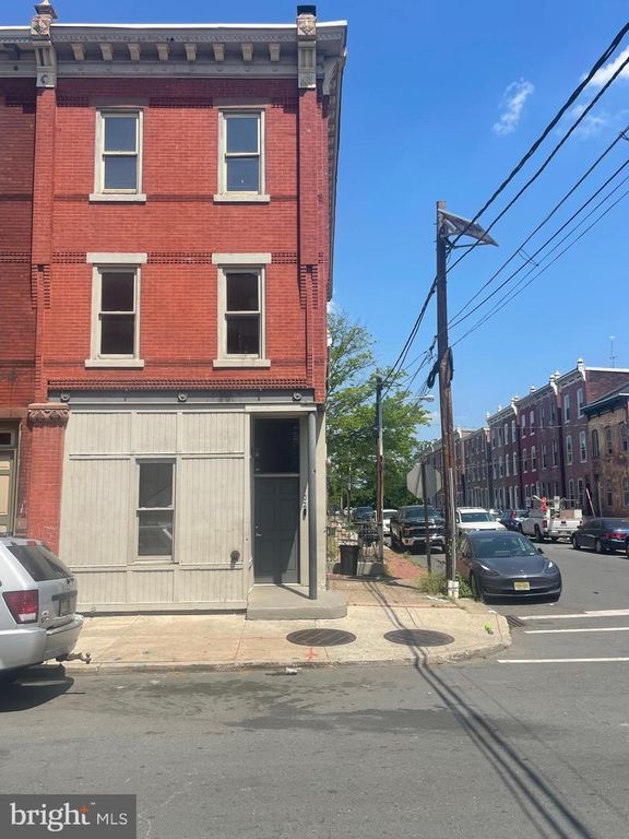 102 N STOCKTON ST, Trenton, NJ 08618