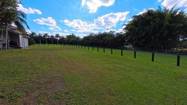 14225 43rd Road N, Loxahatchee, FL 33470