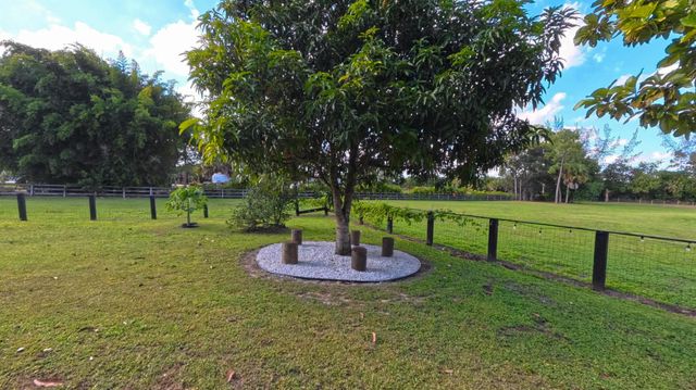 14225 43rd Road N, Loxahatchee, FL 33470
