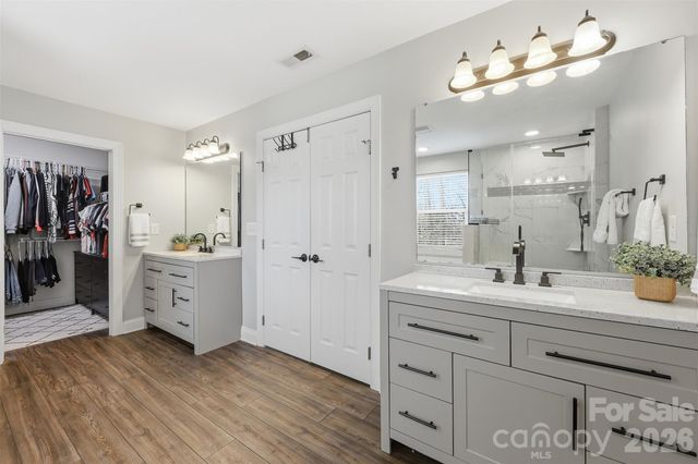 9759 Brandybuck Drive, Charlotte, NC 28269