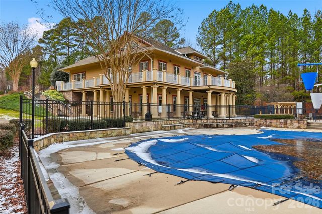 9759 Brandybuck Drive, Charlotte, NC 28269