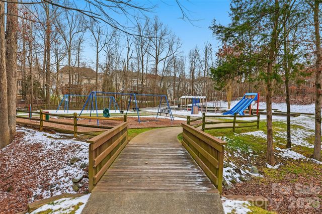 9759 Brandybuck Drive, Charlotte, NC 28269