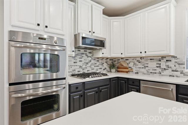 9759 Brandybuck Drive, Charlotte, NC 28269