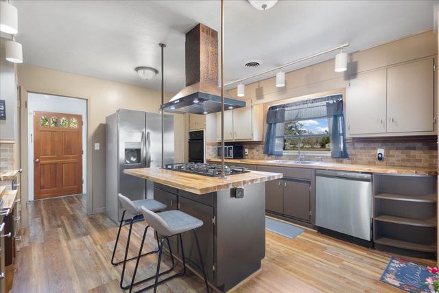 121 Pine Tree Road, Perry, FL 32348