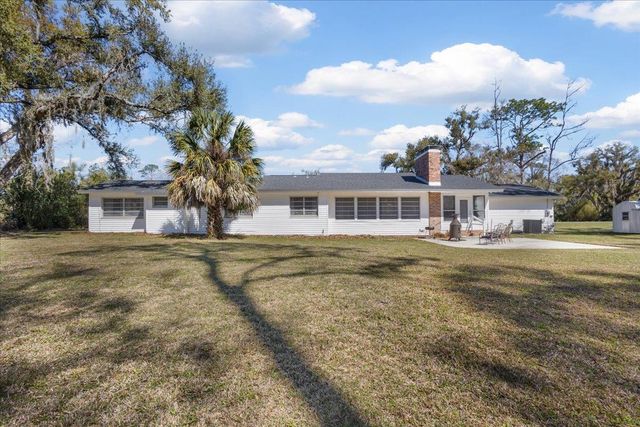 121 Pine Tree Road, Perry, FL 32348