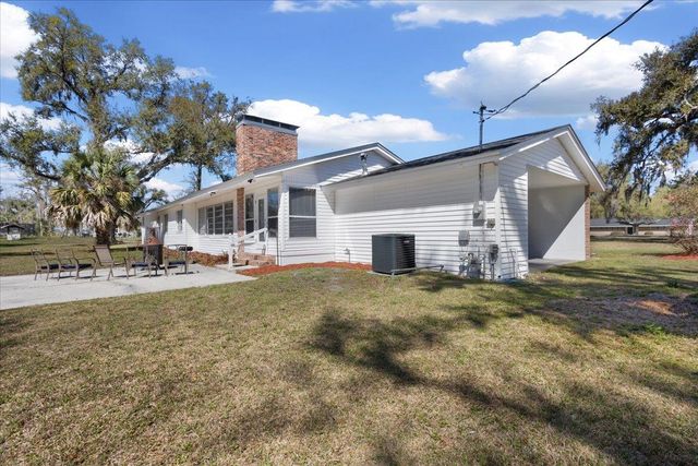 121 Pine Tree Road, Perry, FL 32348