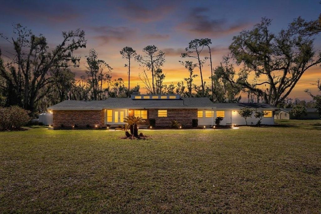 121 Pine Tree Road, Perry, FL 32348