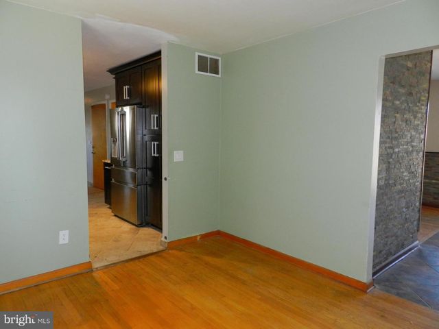 1055 PINE TREE DR, Slatington, PA 18080