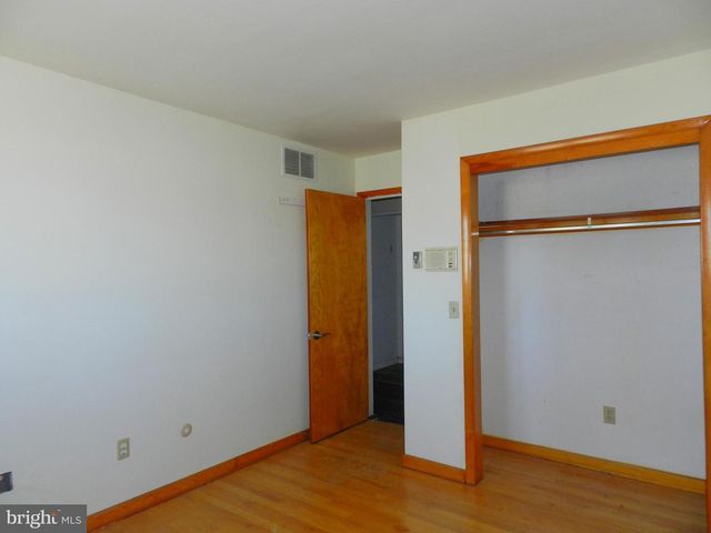 1055 PINE TREE DR, Slatington, PA 18080