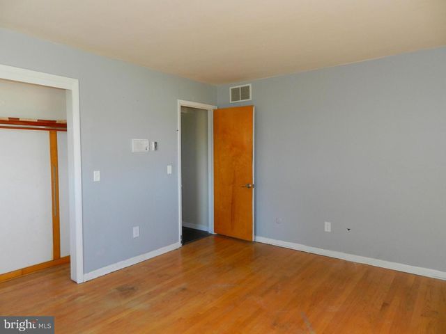 1055 PINE TREE DR, Slatington, PA 18080