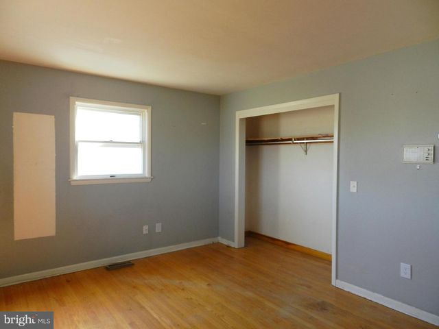 1055 PINE TREE DR, Slatington, PA 18080