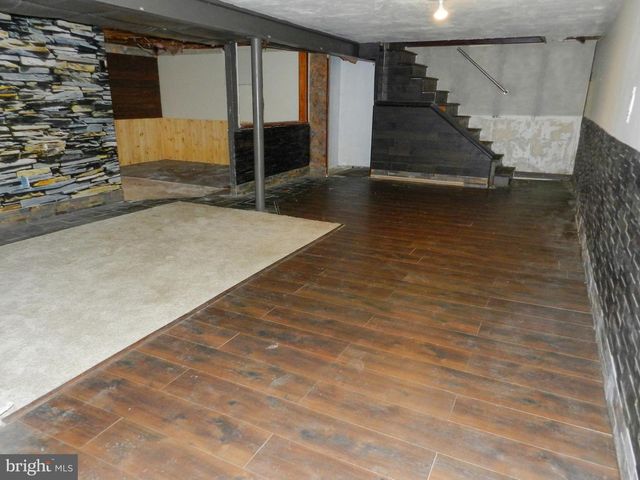 1055 PINE TREE DR, Slatington, PA 18080