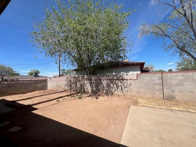 6009 Arvilla Avenue NE, Albuquerque, NM 87110