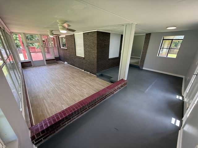 12 W Bel Air Blvd, Clarksville, TN 37042