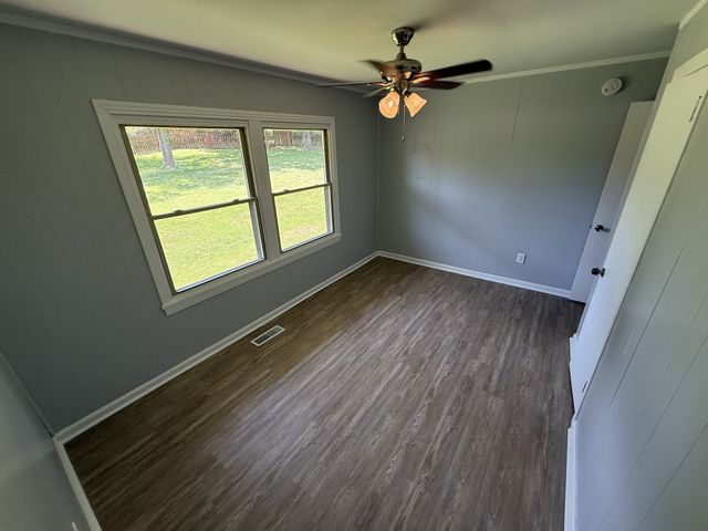 12 W Bel Air Blvd, Clarksville, TN 37042