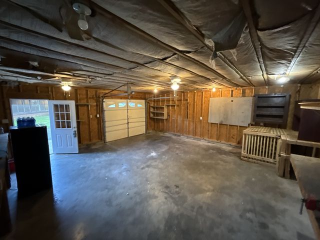 12 W Bel Air Blvd, Clarksville, TN 37042