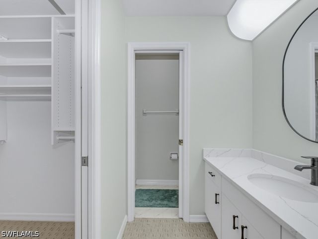 447 Saint Andrews BLVD 144-0, Naples, FL 34113