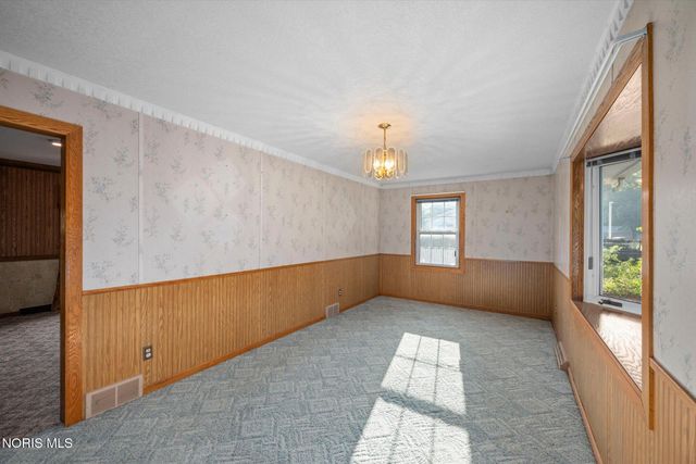 8117 Angola Road, Holland, OH 43528