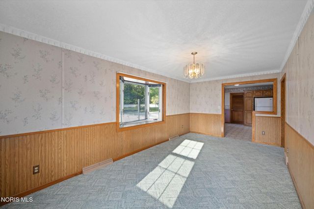 8117 Angola Road, Holland, OH 43528